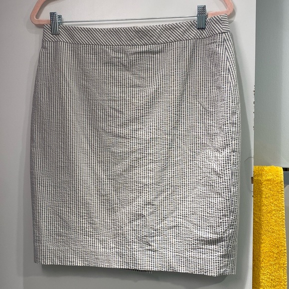 Ann Taylor Dresses & Skirts - Ann Taylor pin stripped knee length skirt fully lined slit in back size 12